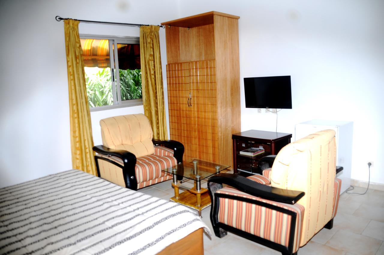 Residences Touristhotel Abidjan Exterior foto