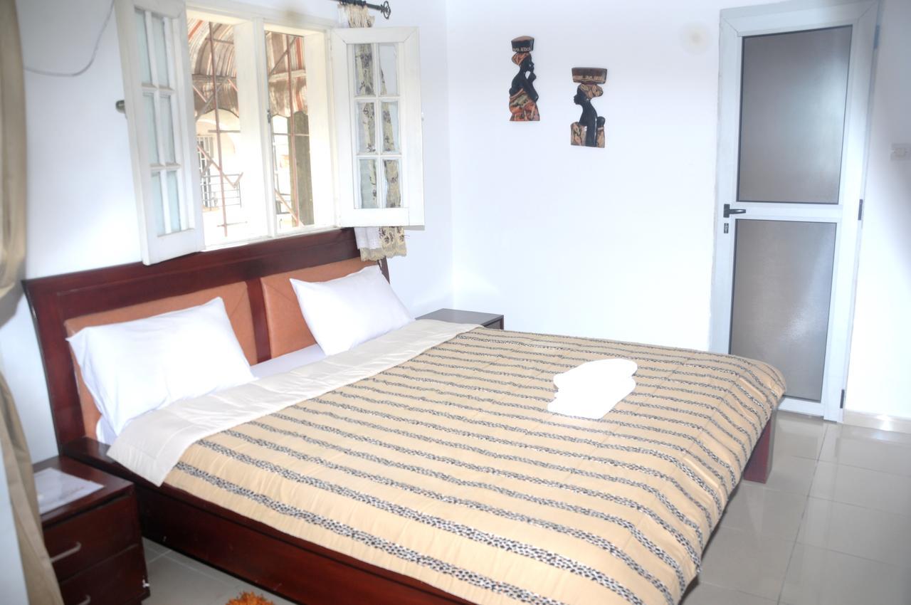 Residences Touristhotel Abidjan Exterior foto